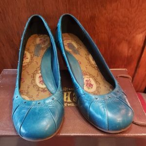 Blue leather wedge heal Seychelles size 8 like new